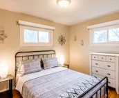 PRIVATE HOME WITH GRAND KITCHEN IN FORT WAYNE