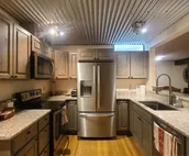 Colter's Penthouse Apartment Suite (6-7 people)