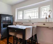 Center of Highlands! +2500 sq ft Awesome Location