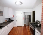 THE 617: Fireplace & 5 min walk to Falls Park USA!