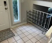 Cheerful 3 bedroom, 2 bath home in quiet area