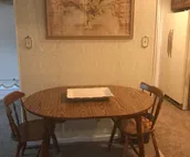 Upstairs Apartment Walking Distance To Washburn