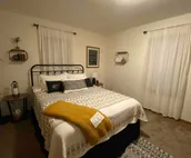 Cheerful 3-bedroom residential home.