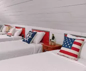Spacious Pl- Walk to Beach, Downtown & Lighthouses