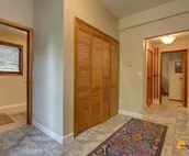 Timberline Treehouse Chalet w/new large hot tub