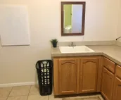 Spacious Home (1 bed/1 bath) Near I-80 w/Views
