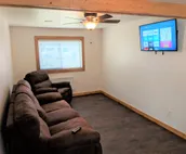 Bunkhouse East Suite - Newly renovated in Town!