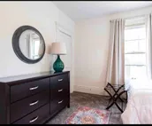 Center of Highlands! +2500 sq ft Awesome Location