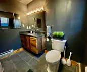 (56) AIR-CONDITIONED Gorgeous Killington Condo.