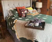 Cabin on the river, great views, swim access