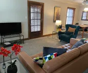 Cheerful 2-BR Cape Cod-style home near hospital