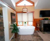Luxury 6br Solitude Village- Indoor Court, Hot Tub