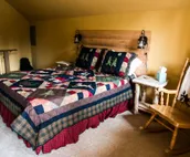 Full Amenities, Privacy, great location!