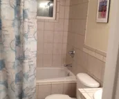 J-J Welcome Home - Spacious 5-BR, great location.