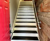 Chestnut Loft - In Historic Downtown Hays