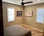 Chestnut Loft - In Historic Downtown Hays