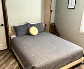 Chestnut Loft - In Historic Downtown Hays
