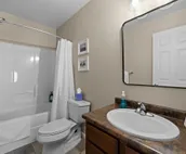 Spacious and modern townhouse in great location