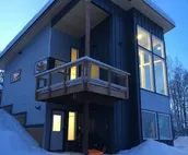 Stunning mountain view, modern, off the grid house