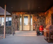 Large Two Home Lake Complex Sleeps 12 or more.