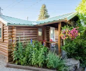 HISTORIC FREMONT CABIN FROM 1929 is perfect for the traveler who likes 2 quee...