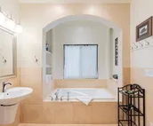 Heavenly Swiss Chalet Styled Condo (ADA OK!)