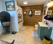Charming Carriage House Suite