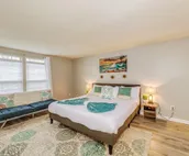 Speedway! Downstairs BR+Dog friendly+Fenced Yard