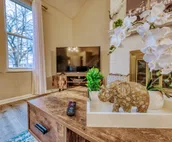 Speedway! Downstairs BR+Dog friendly+Fenced Yard