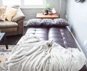 Cozy Apt #2 w/charming sunroom and new renovation