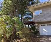 Quiet Studio Apartment with Private Deck and Views