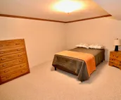 Super Clean Kansas Themed Home Child/Pet Friendly