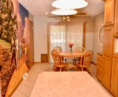 Super Clean Kansas Themed Home Child/Pet Friendly
