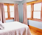 "The Frank" Historic Townhouse in McCook