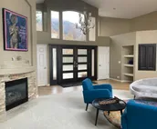 Modern home near world-class skiing (sleeps 16)
