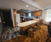 Awesome 7 Bedroom Lakehouse