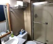 Relaxing 2 Bed 2 Bath with Garage!