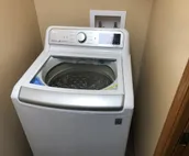 Relaxing 2 Bed 2 Bath with Garage!