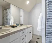Yes, We Have A Hot Tub! Charming Norman Home