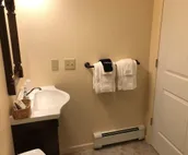 Mansion Motel - Rooms w/ One Queen Bed