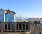 Island Living - Oceanview - Steps from the Beach