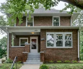 The Draper Inn. Updated Historic Home with a Vibe.