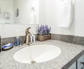 Smart Townhouse with 2 Bedrooms & Garage