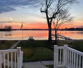 Relaxing Lakefront House-Perfect Family Vacation