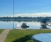 Relaxing Lakefront House-Perfect Family Vacation