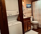 River’s edge cabin, on private 5 acre river front