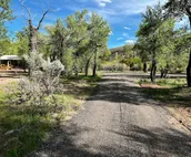 River’s edge cabin, on private 5 acre river front