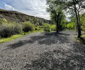 River’s edge cabin, on private 5 acre river front