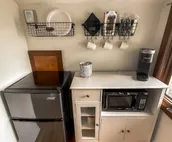 *No Chores* Private space | 2 bedrooms, 1.5 bath