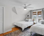Renovated Water Haus ⎥+8 beds ⎥Historic Waterfront